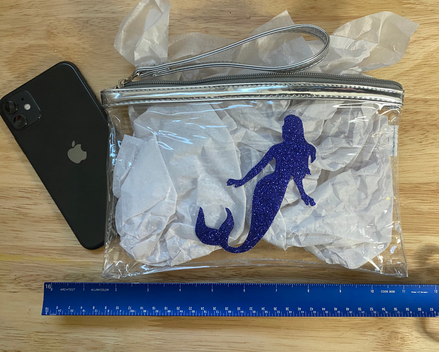 ΛΤΩ Lambda Tau Omega, Inc. “Mermaid” Glitter Pouch - Charrs Crafts